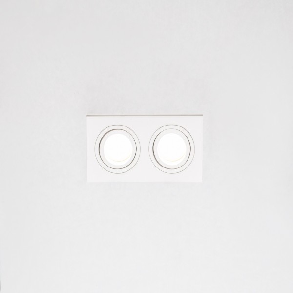 Фото Светильник точечный cast 80 white