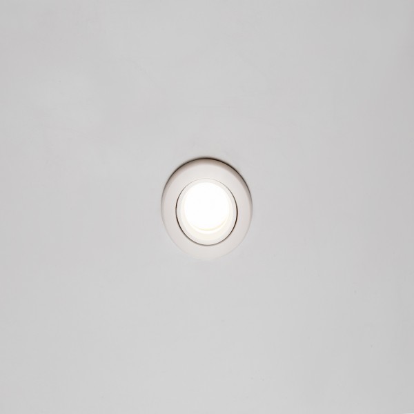 Фото Светильник точечный cast 78 white