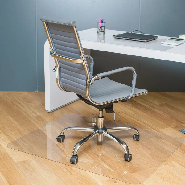 Фото Коврик защитный д/напольных покрытий brabix, поликарбонат, 90*120см, глянец, толщ 1мм, 604845