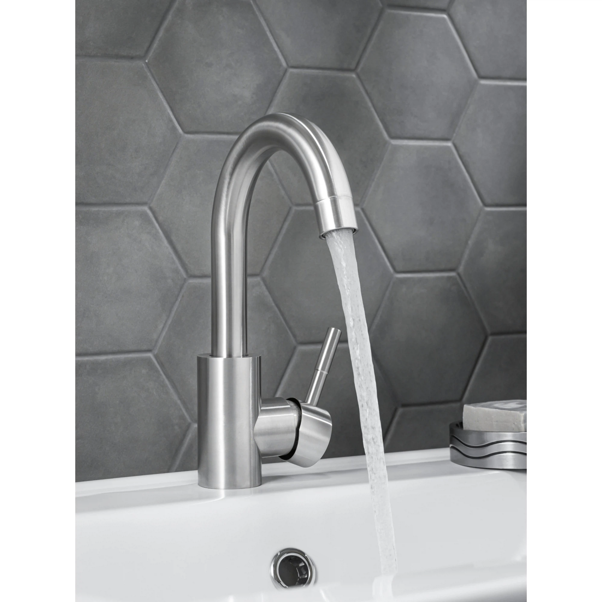 Изображение товара Смеситель для умывальника РМС SUS124 рычажный хром 7 лет гарантии