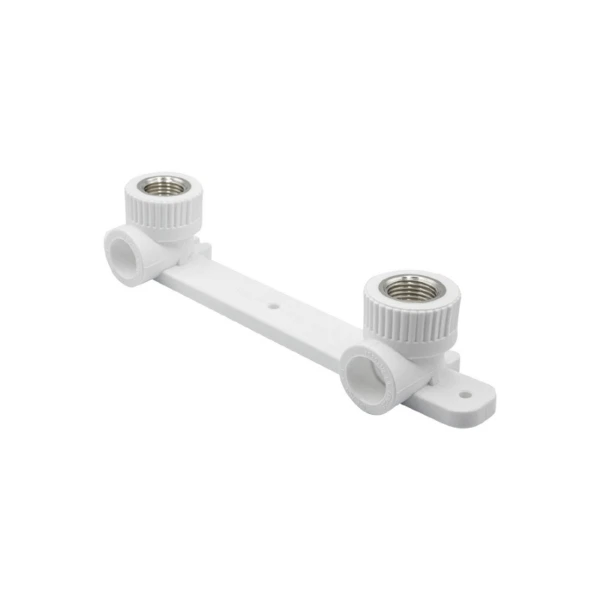 

уголок комб. вн 20х1/2'' с креплением двойной ever plast белый ()