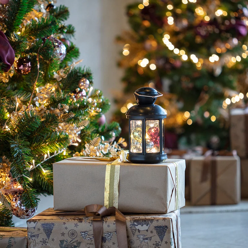 Изображение товара Декоративный фонарь с шариками 12х12х20,6 см черный свет теплый белый