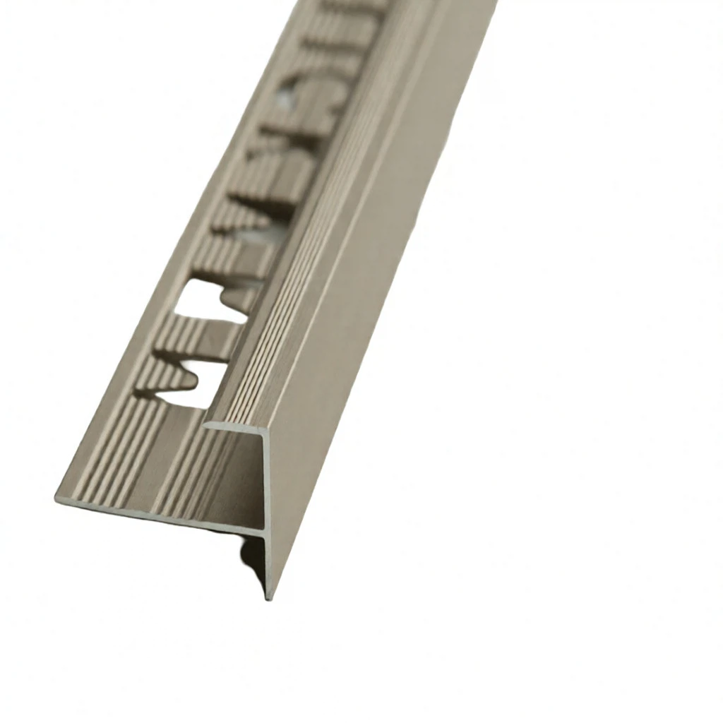 Изображение товара Окантовочный алюминиевый профиль Волшебная палочка MSPK 13.2700.042L 2,7м шампань матовый