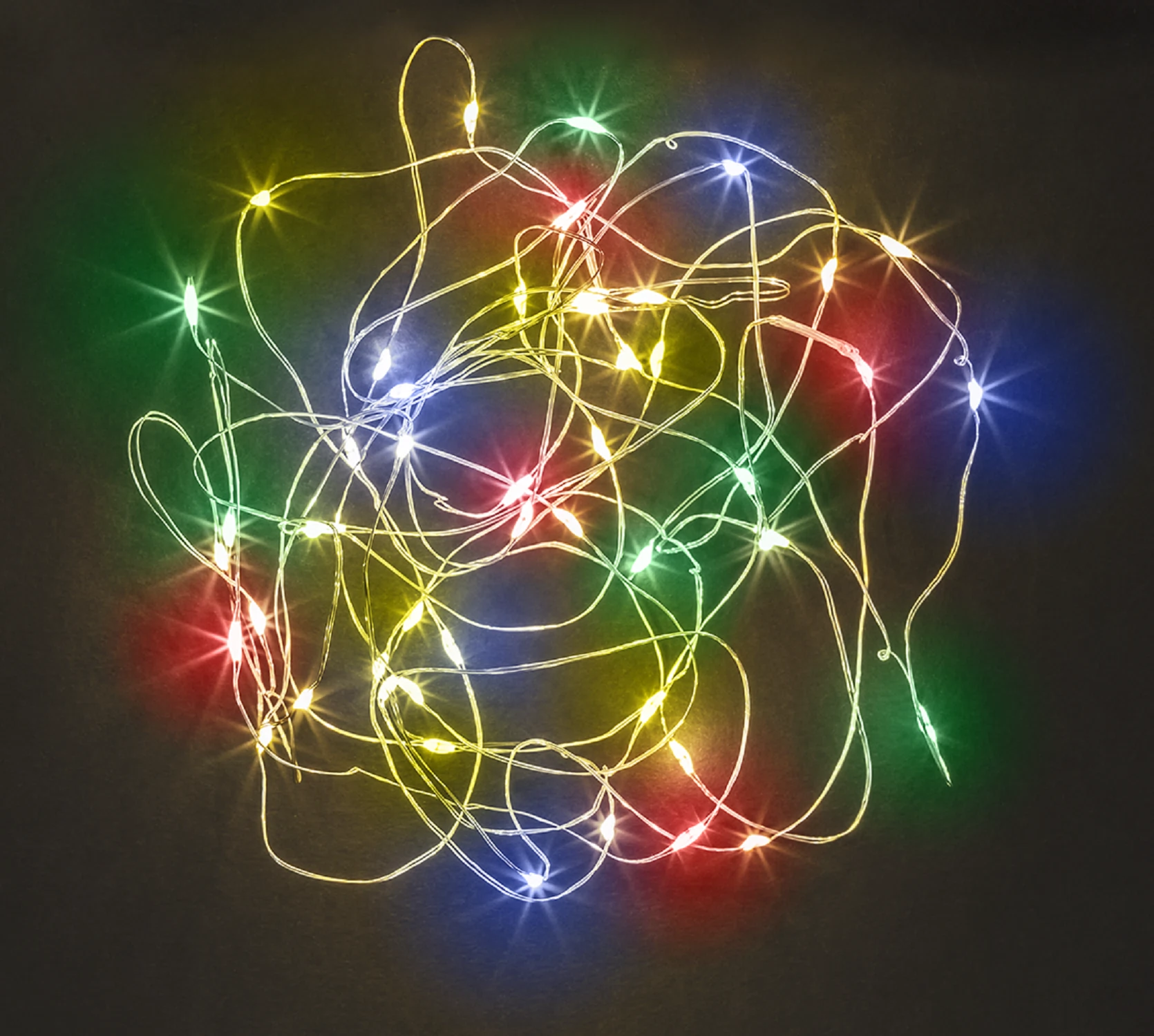 Изображение товара Гирлянда Navigator 80 711 капельки росы на батарейках разноцветный свет 3.2 м