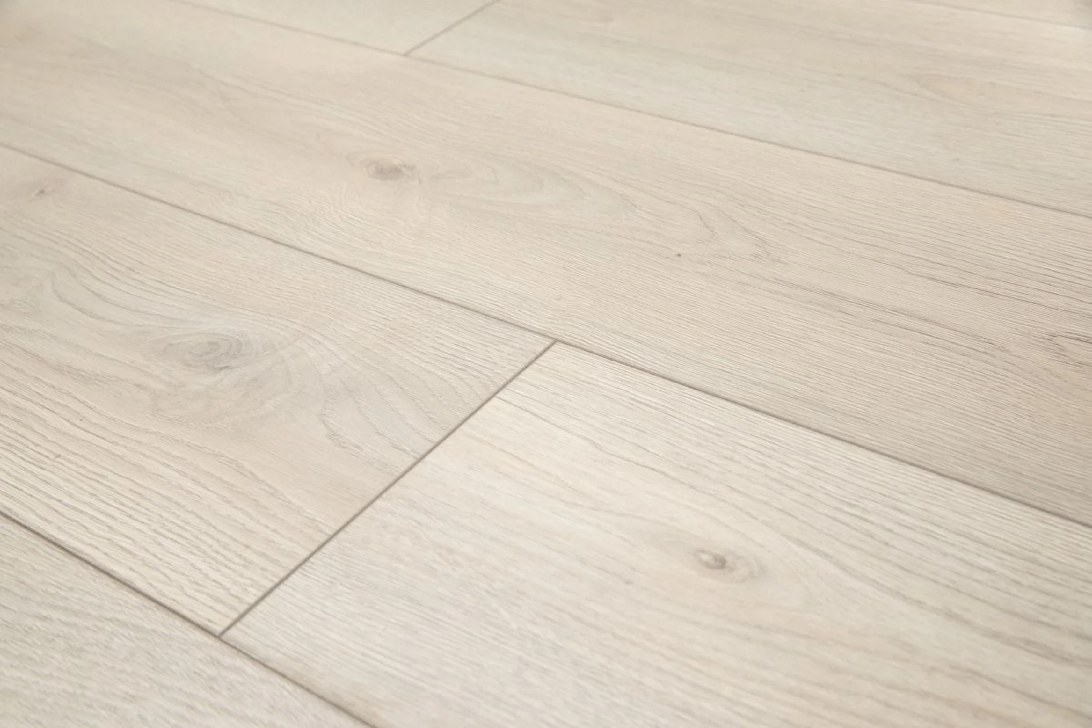 Изображение товара Ламинат влагостойкий Peli Grand Испир GR 701, 33 класс, 12 мм, ковровый серый