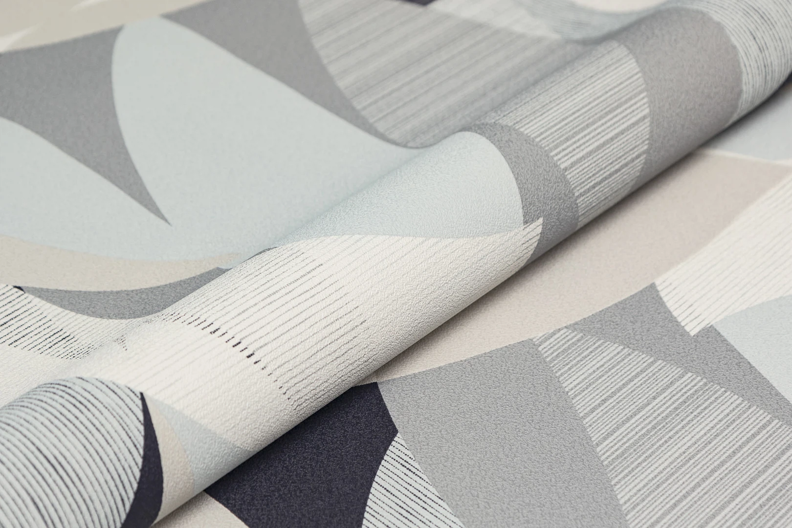 Изображение товара Обои виниловые Kerama Marazzi  Шафран мотив, черный, листья, арт. KM8508