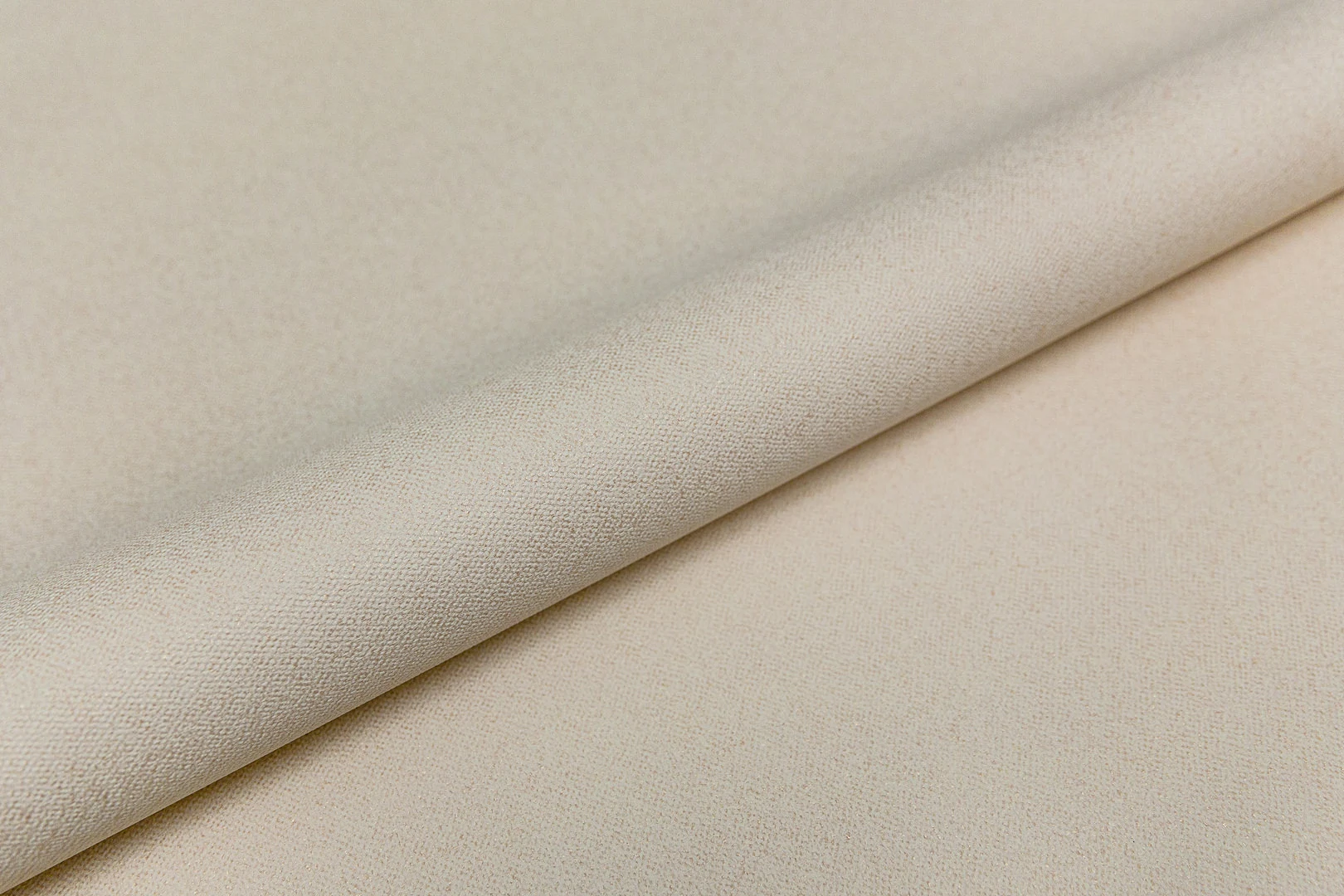 Изображение товара Обои виниловые Kerama Marazzi Ренессанс желтые 1,06м.х10,05м. с эффектом ткани