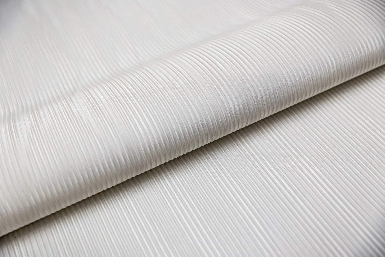 Изображение товара Обои виниловые Kerama Marazzi Геометрия база белые 10 м