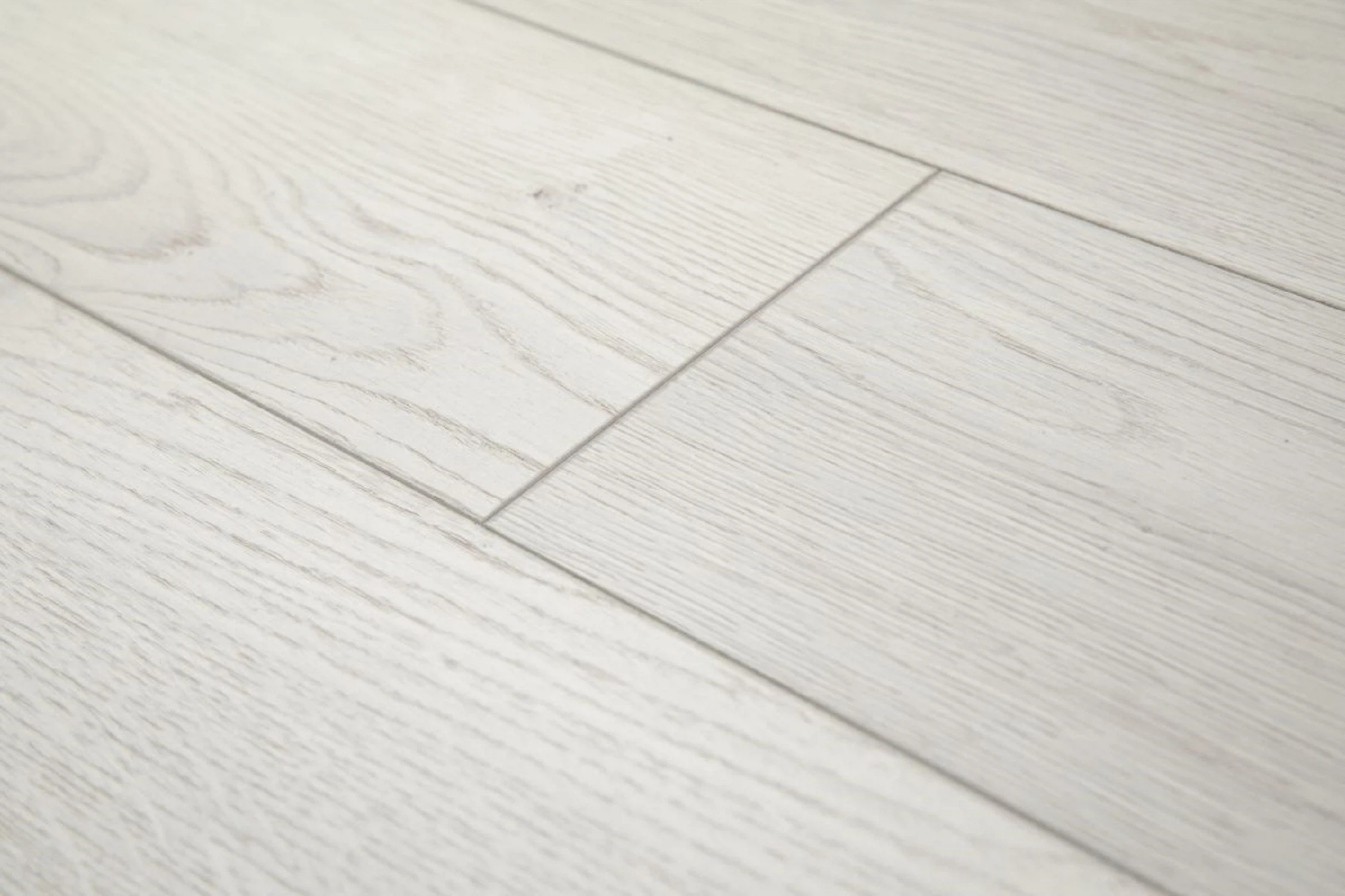 Изображение товара Ламинат влагостойкий Peli Loft Истранца Дуб LF 700 8 мм 33 класс серый