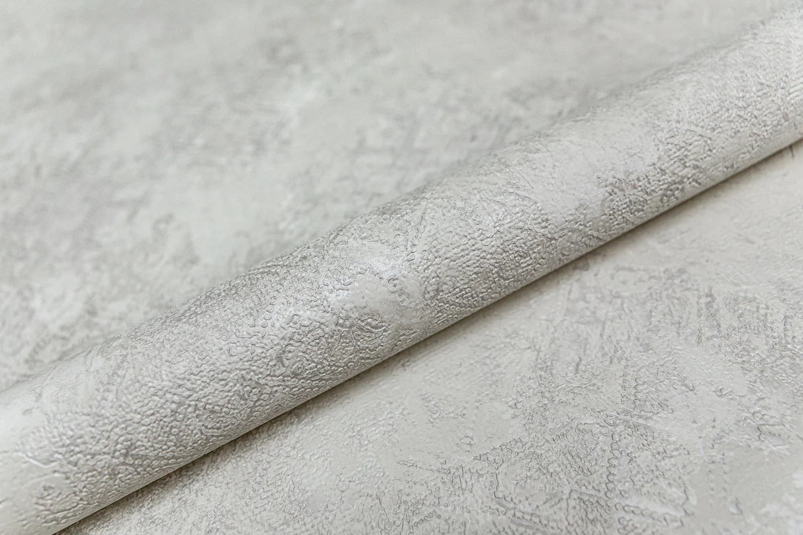 Изображение товара Обои виниловые Kerama Marazzi  Ренессанс мотив, серый, арт. KM7001