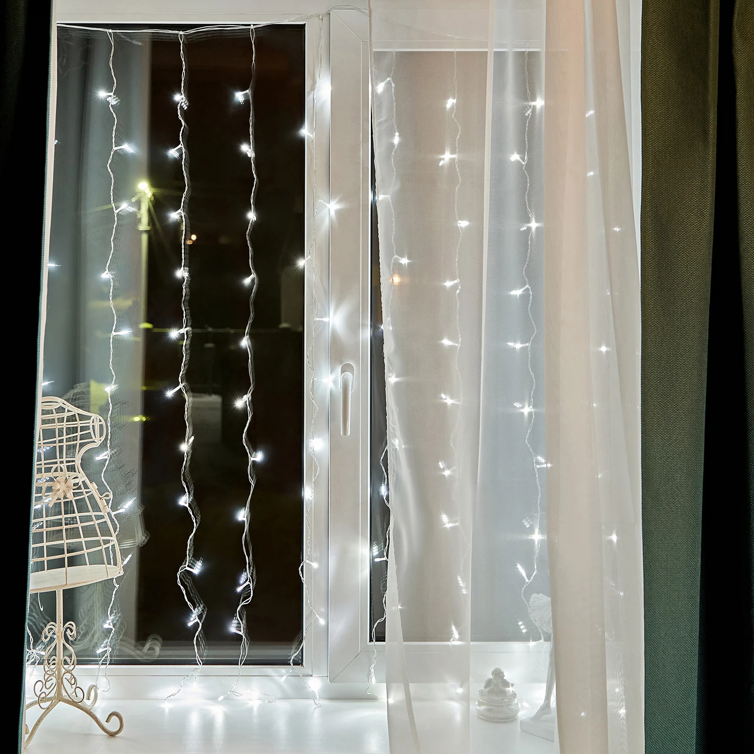 Изображение товара Гирлянда занавес светодиодная NEON-NIGHT Дождь 1,5х1,5 м белый холодный свет IP20