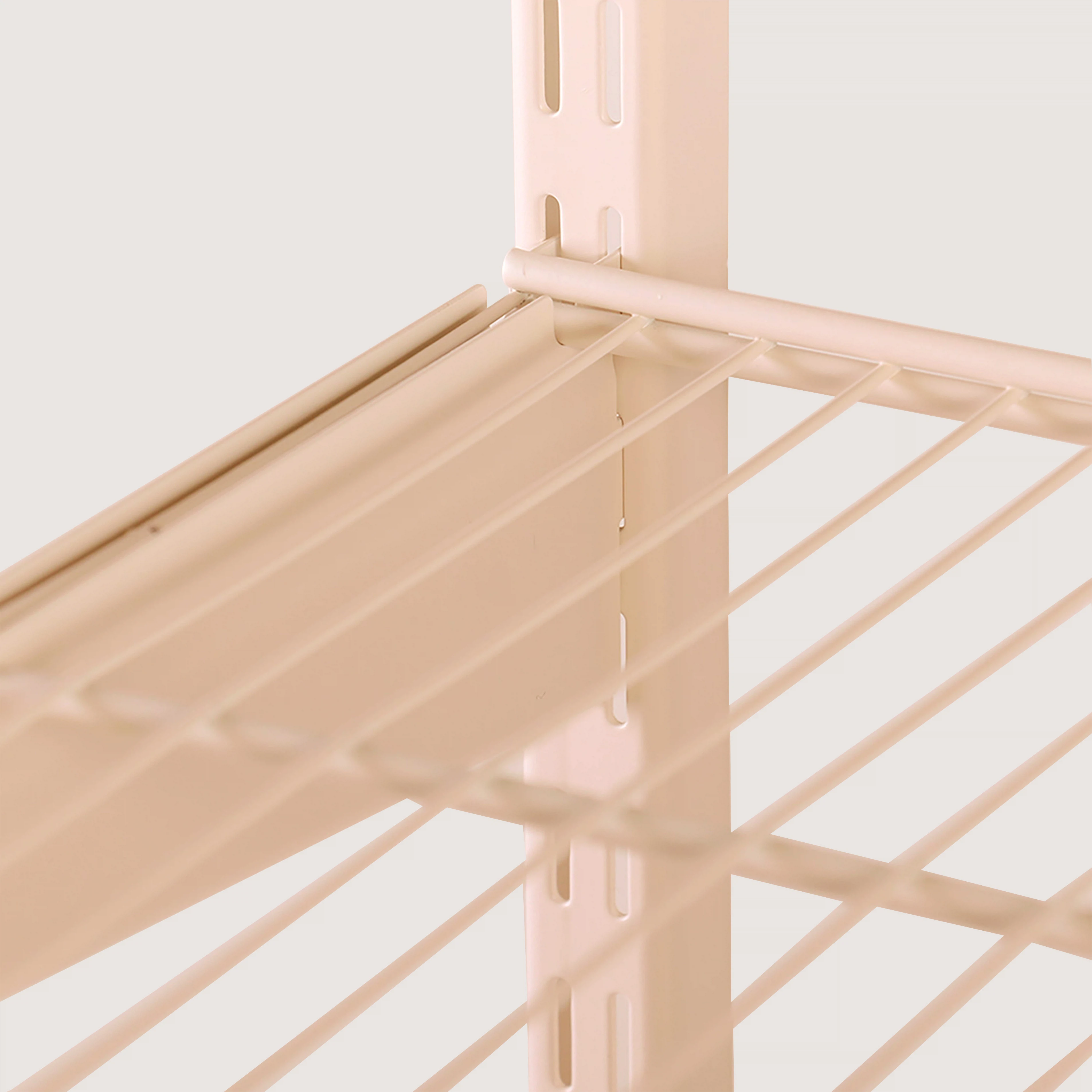 Изображение товара Проволочная полка Larvij 903x406 мм цвет магнолия для дома и офиса