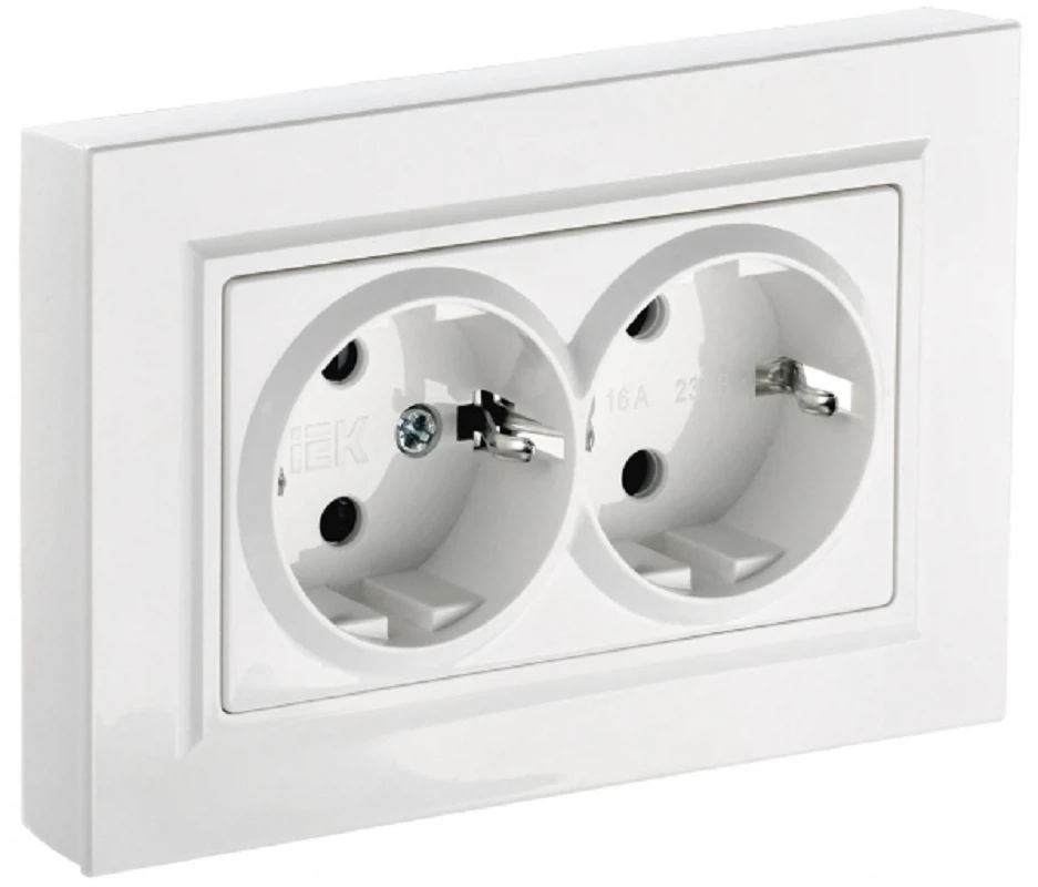 Изображение товара Розетка 2-м с/з IEK BRITE Белый с защ шторк 16А в сборе РСш12-3-БрБ.